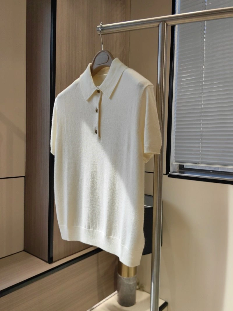 Classic Unclassified Brand T-Shirts 147069