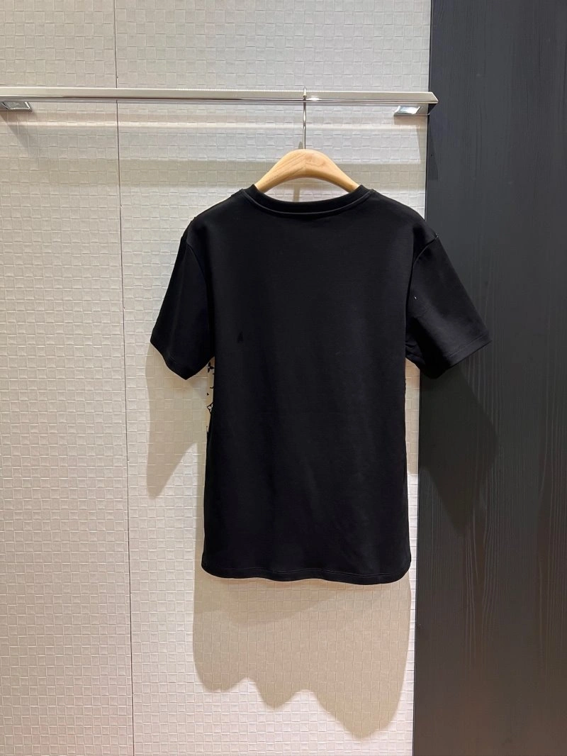 Unclassified Brand T-Shirts UrbanChic 147066