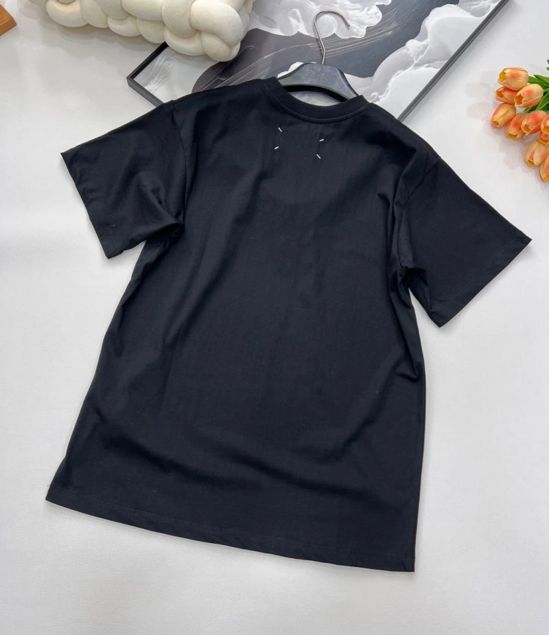 Sleek Unclassified Brand T-Shirts 147028