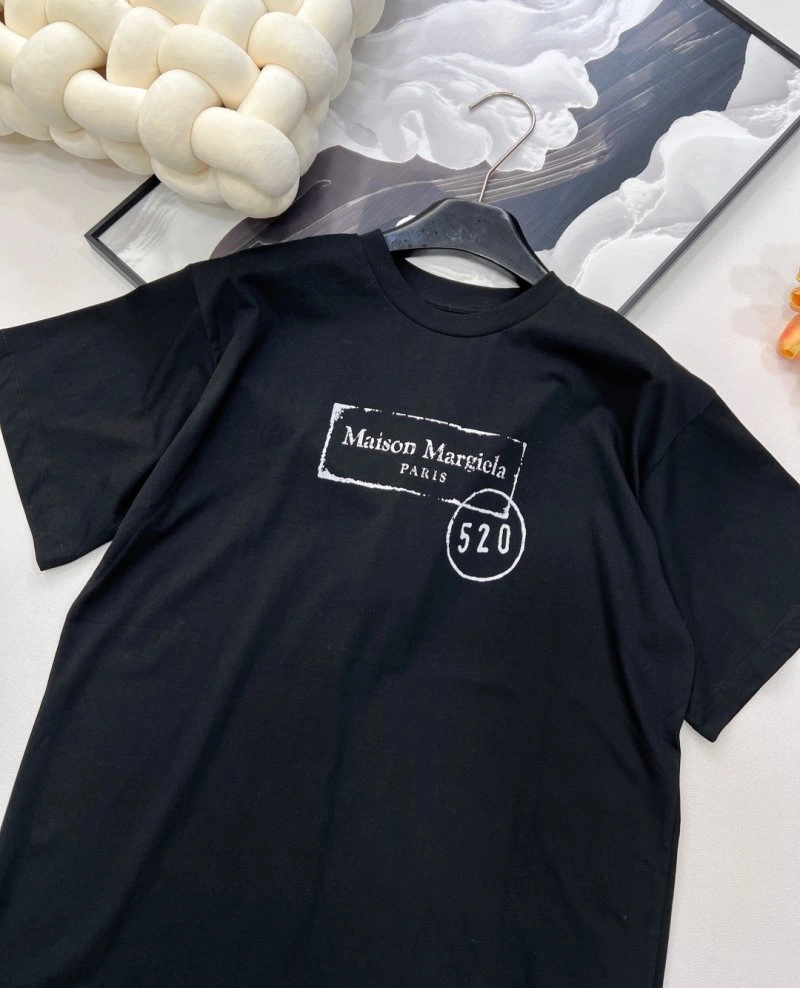Sleek Unclassified Brand T-Shirts 147028