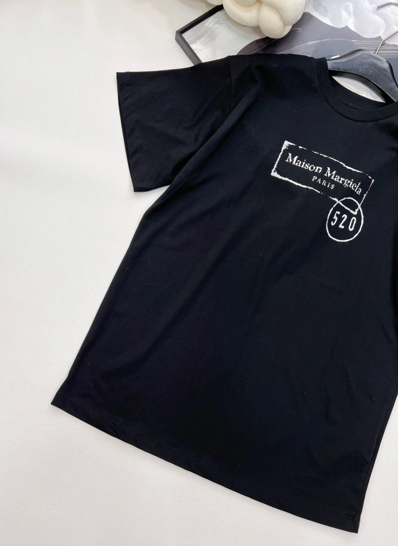 Sleek Unclassified Brand T-Shirts 147028