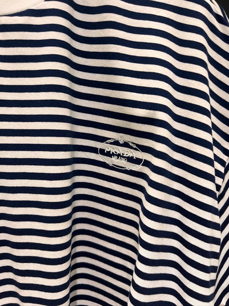 FashionForward Unclassified Brand T-Shirts 147016