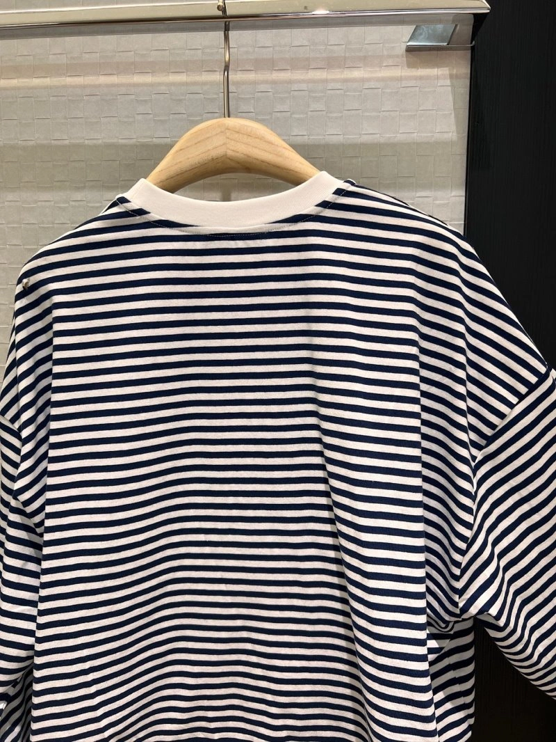 FashionForward Unclassified Brand T-Shirts 147016