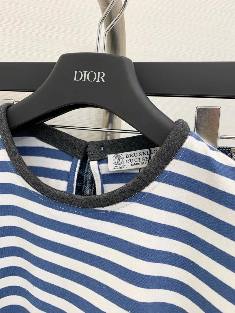 Flexible Unclassified Brand T-Shirts 146996