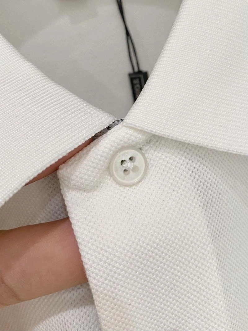 Unique Unclassified Brand T-Shirts 160012