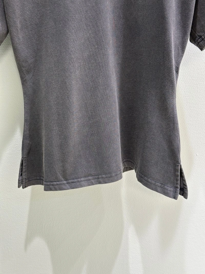 Neat Unclassified Brand T-Shirts 153513
