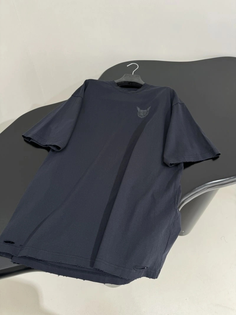 Bright Unclassified Brand T-Shirts 153475