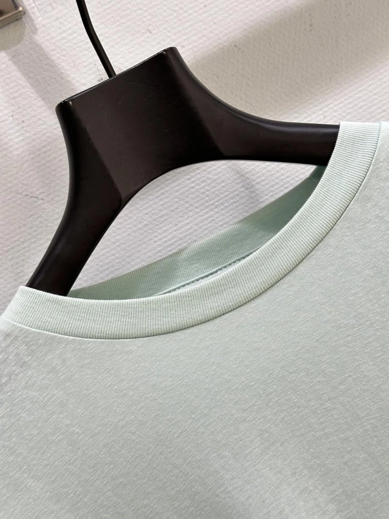 Colorful Unclassified Brand T-Shirts 153462