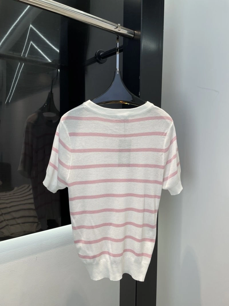 Compact Unclassified Brand T-Shirts 153453