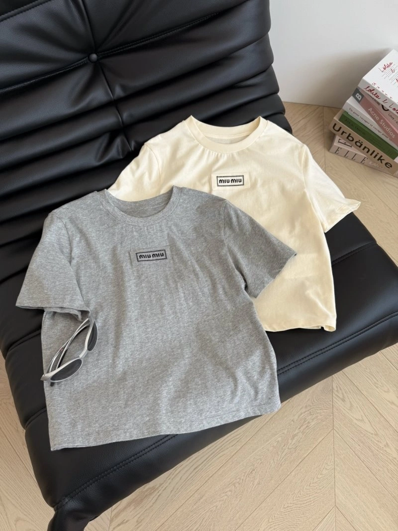 RelaxedFit Unclassified Brand T-Shirts 153438