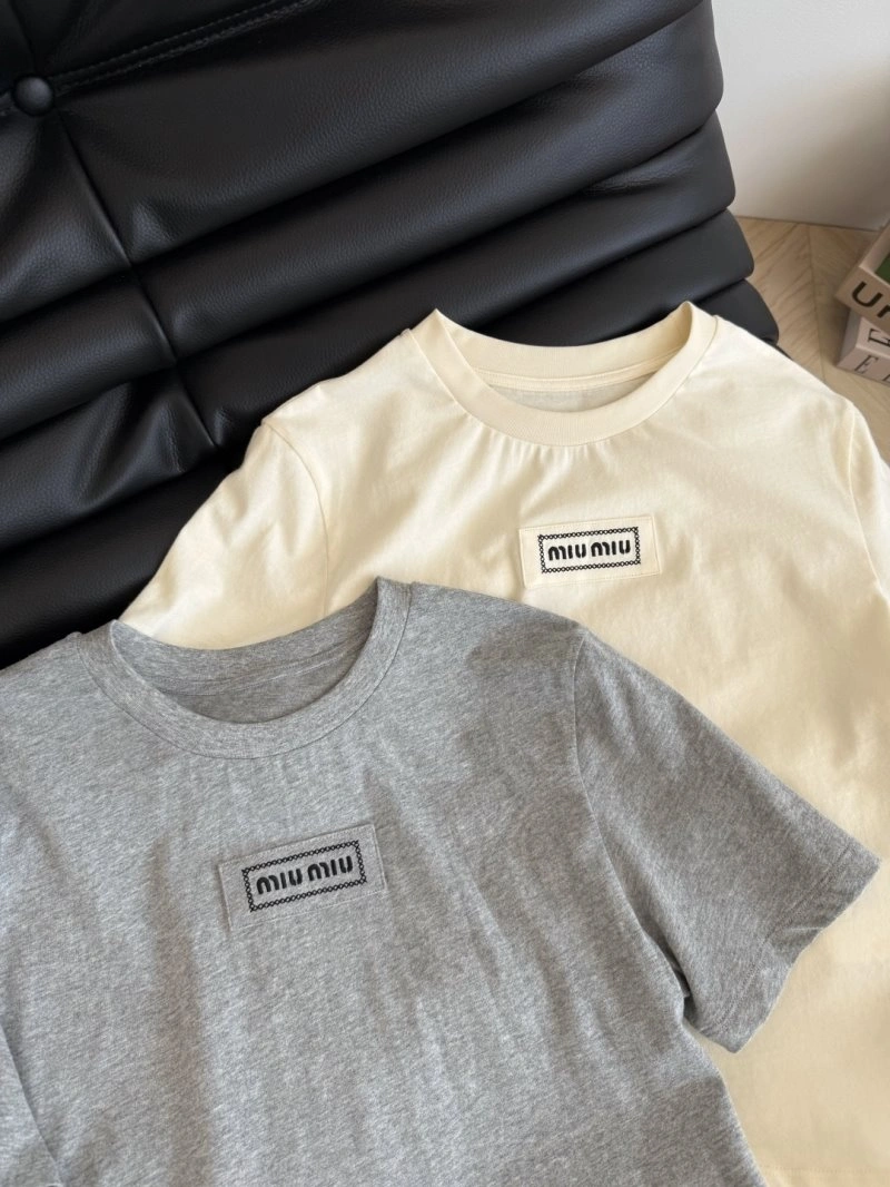 RelaxedFit Unclassified Brand T-Shirts 153438