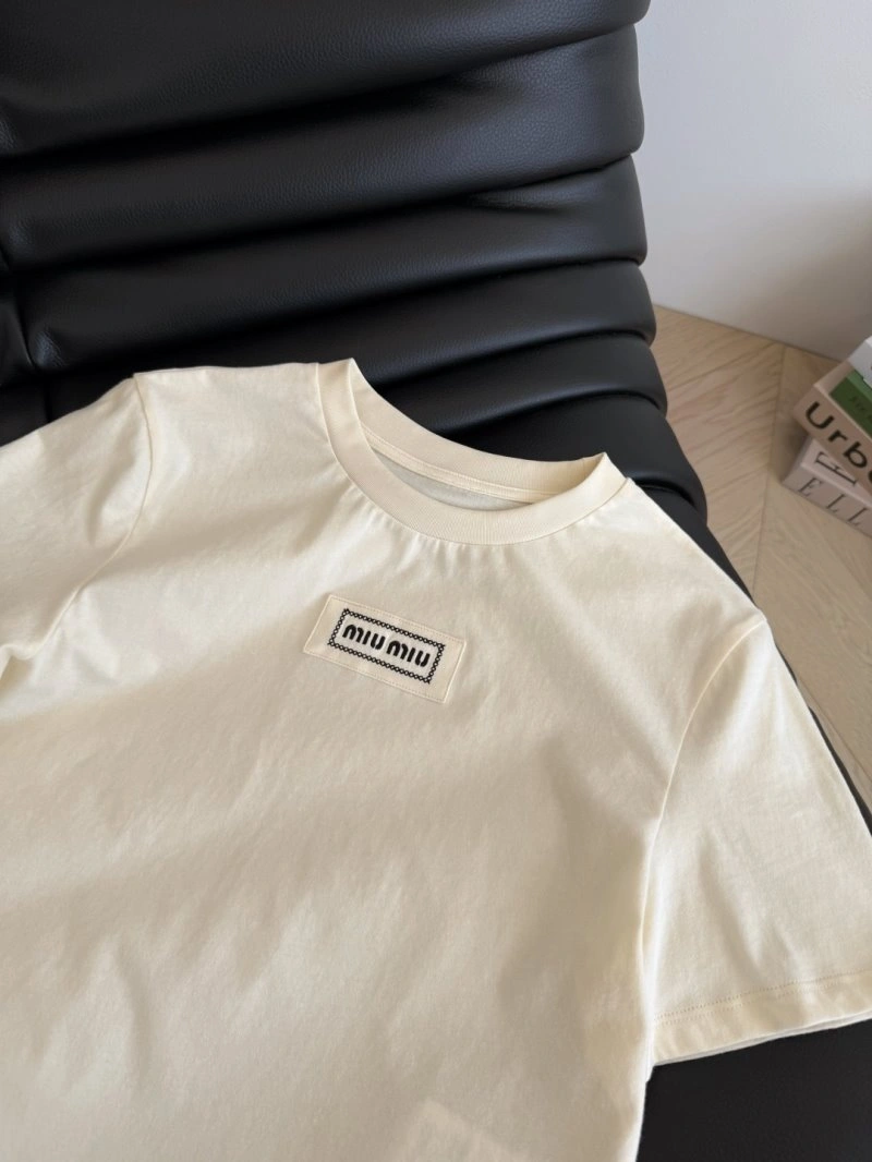 RelaxedFit Unclassified Brand T-Shirts 153438