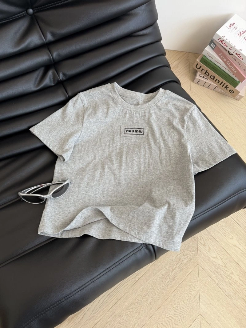 RelaxedFit Unclassified Brand T-Shirts 153438