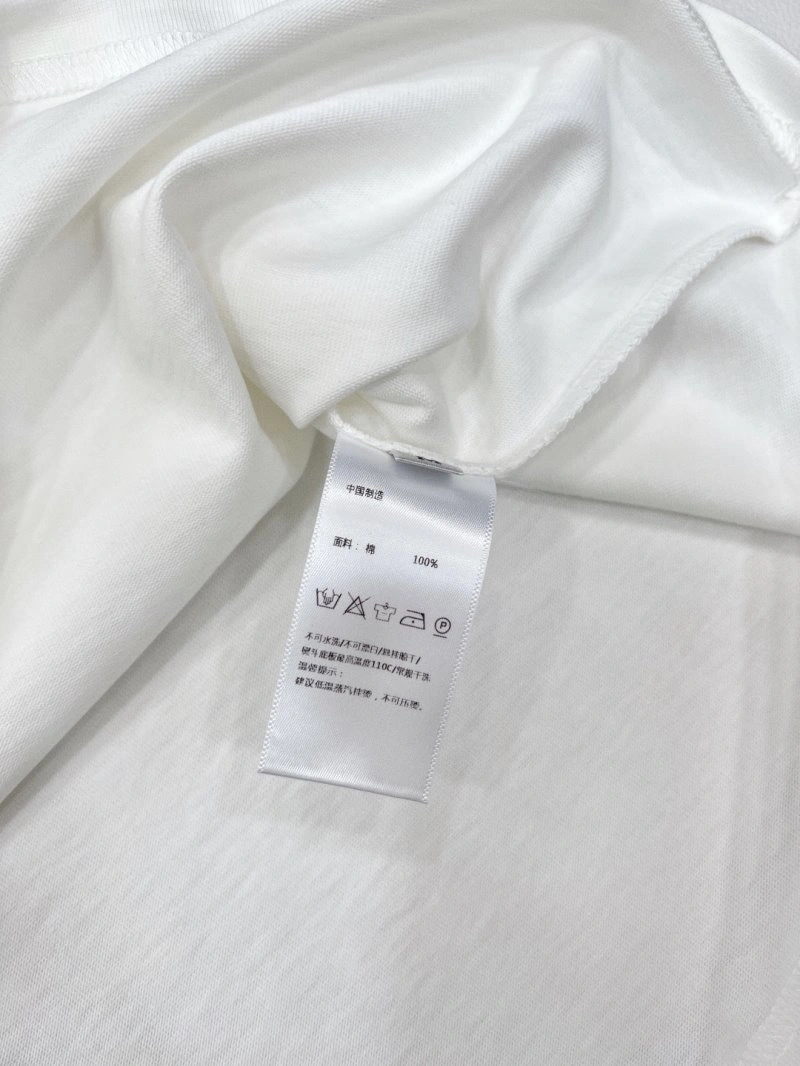 OnTrend Unclassified Brand T-Shirts 153435