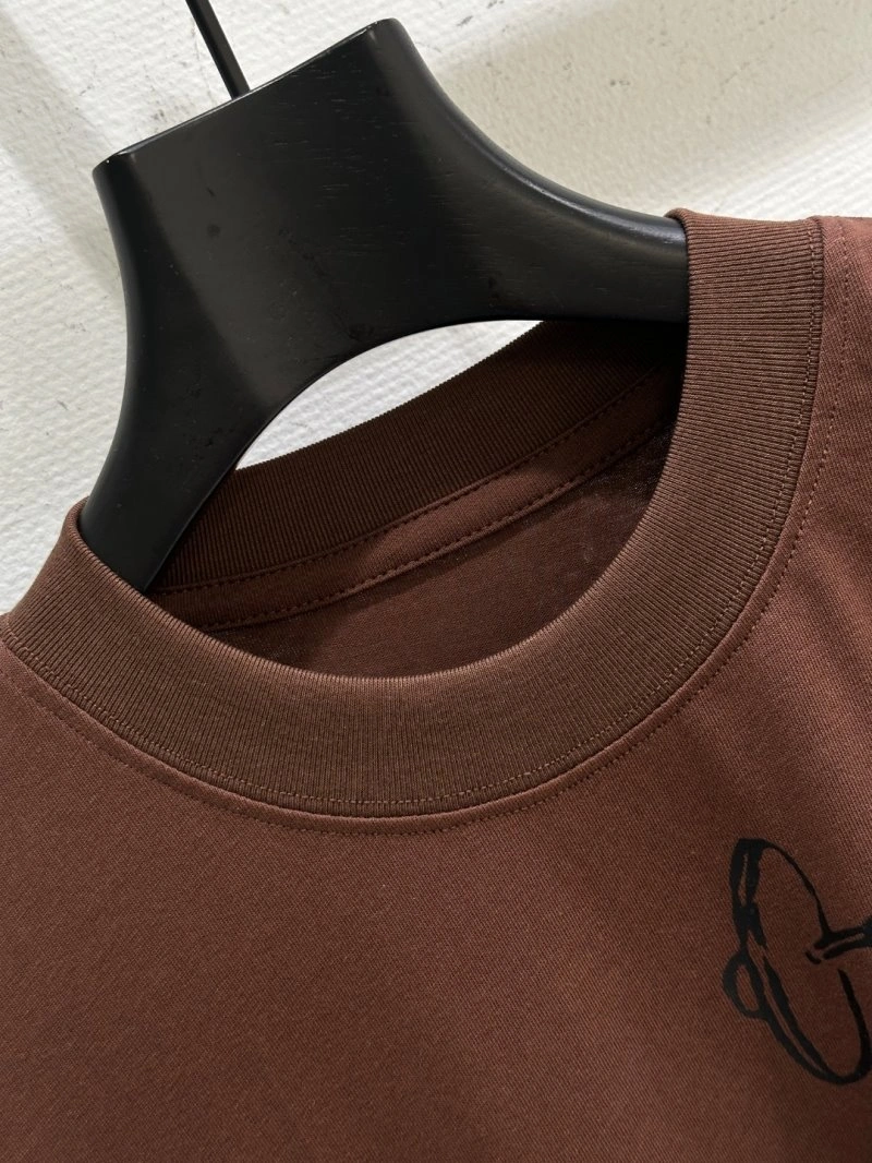 Chic Unclassified Brand T-Shirts 153429
