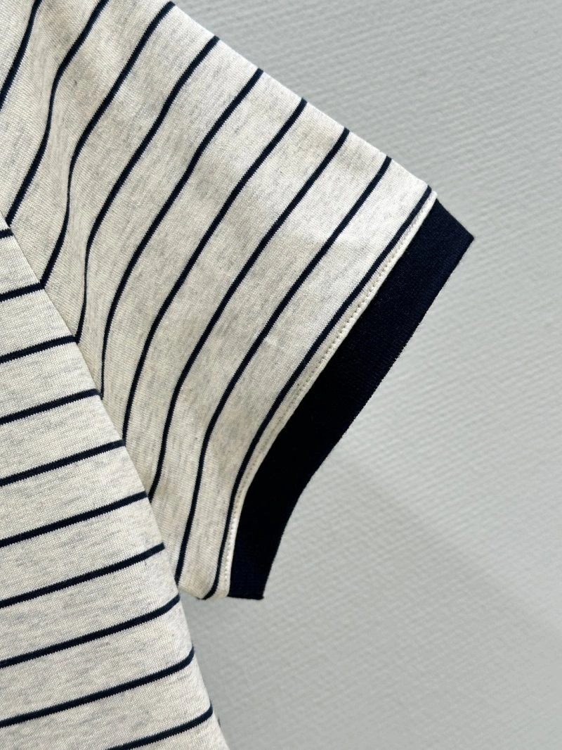 FashionForward Unclassified Brand T-Shirts 153416