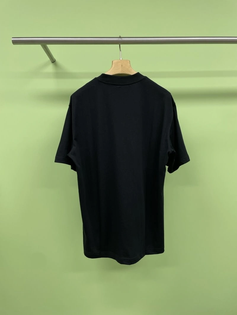 Classic Unclassified Brand T-Shirts 153404