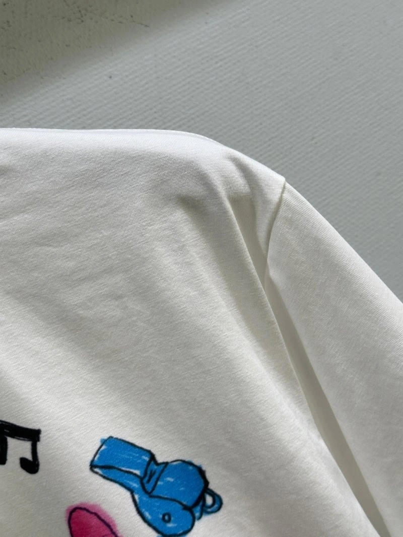 Bright Unclassified Brand T-Shirts 153423