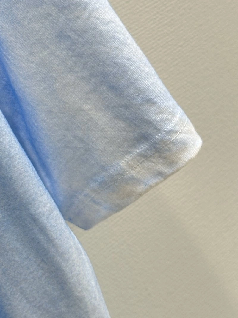 Modern Unclassified Brand T-Shirts 153418