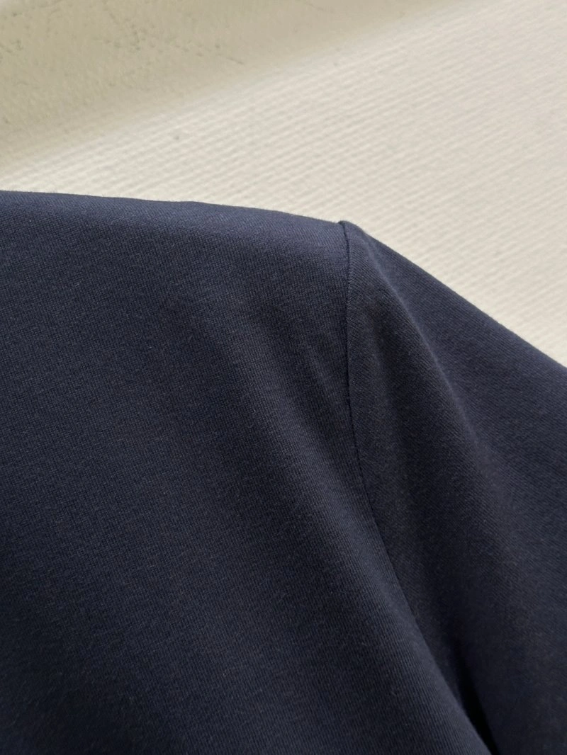 Lightweight Unclassified Brand T-Shirts 153391