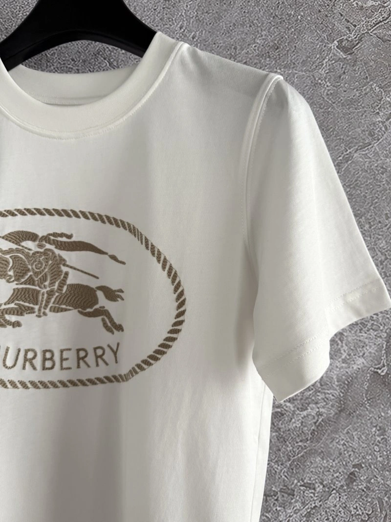 Cozy Unclassified Brand T-Shirts 153371