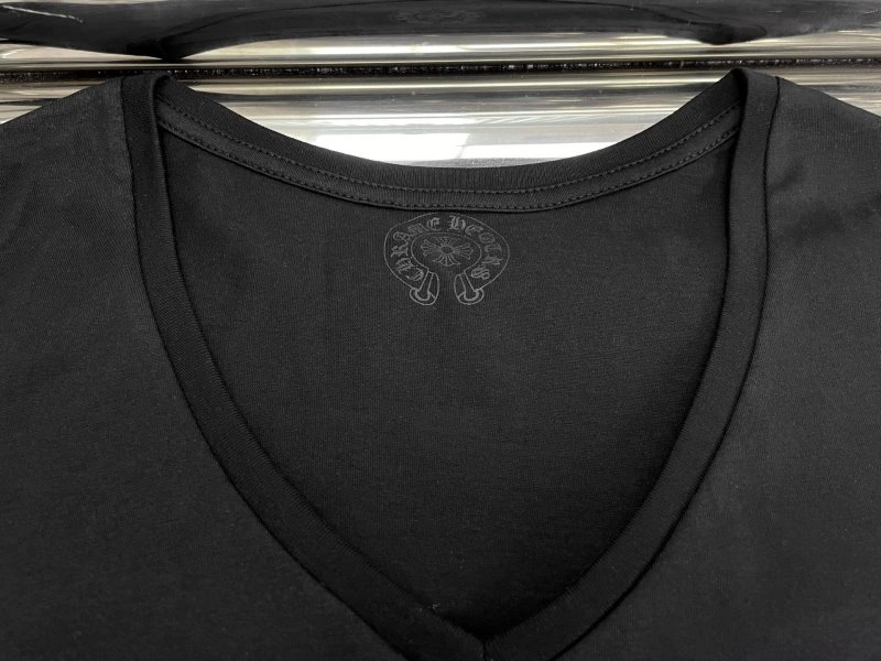 Tailored Unclassified Brand T-Shirts 153373