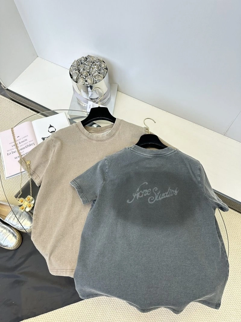 Vibrant Unclassified Brand T-Shirts 153385