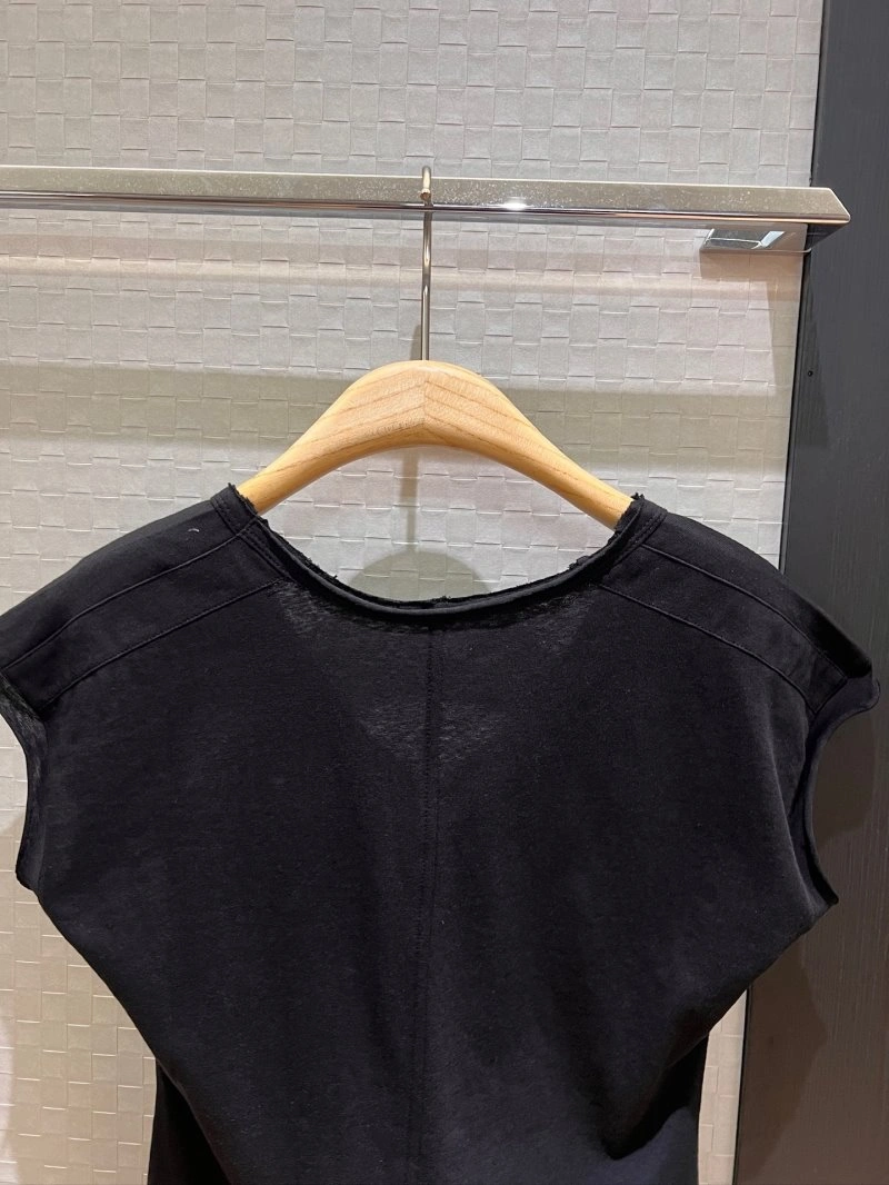 Efficient Unclassified Brand T-Shirts 153362