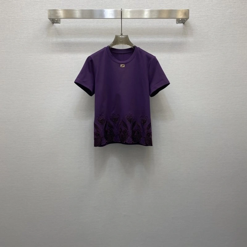 Modern Unclassified Brand T-Shirts 153358