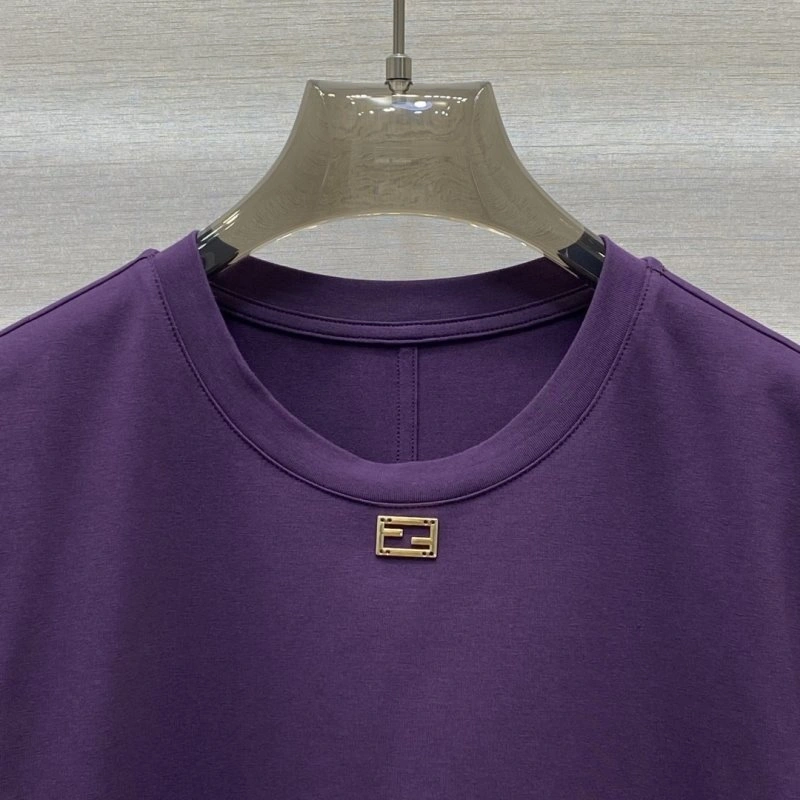 Modern Unclassified Brand T-Shirts 153358