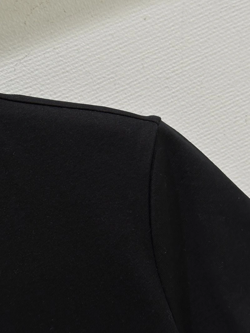 Sophisticated Unclassified Brand T-Shirts 153339