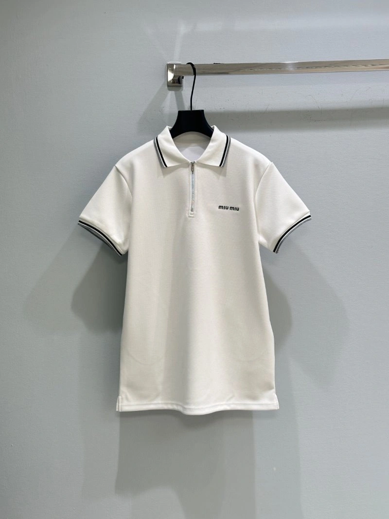 Sporty Unclassified Brand T-Shirts 153328