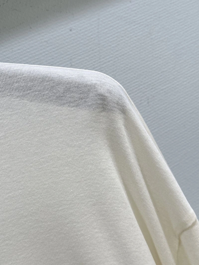 Flexible Unclassified Brand T-Shirts 153299