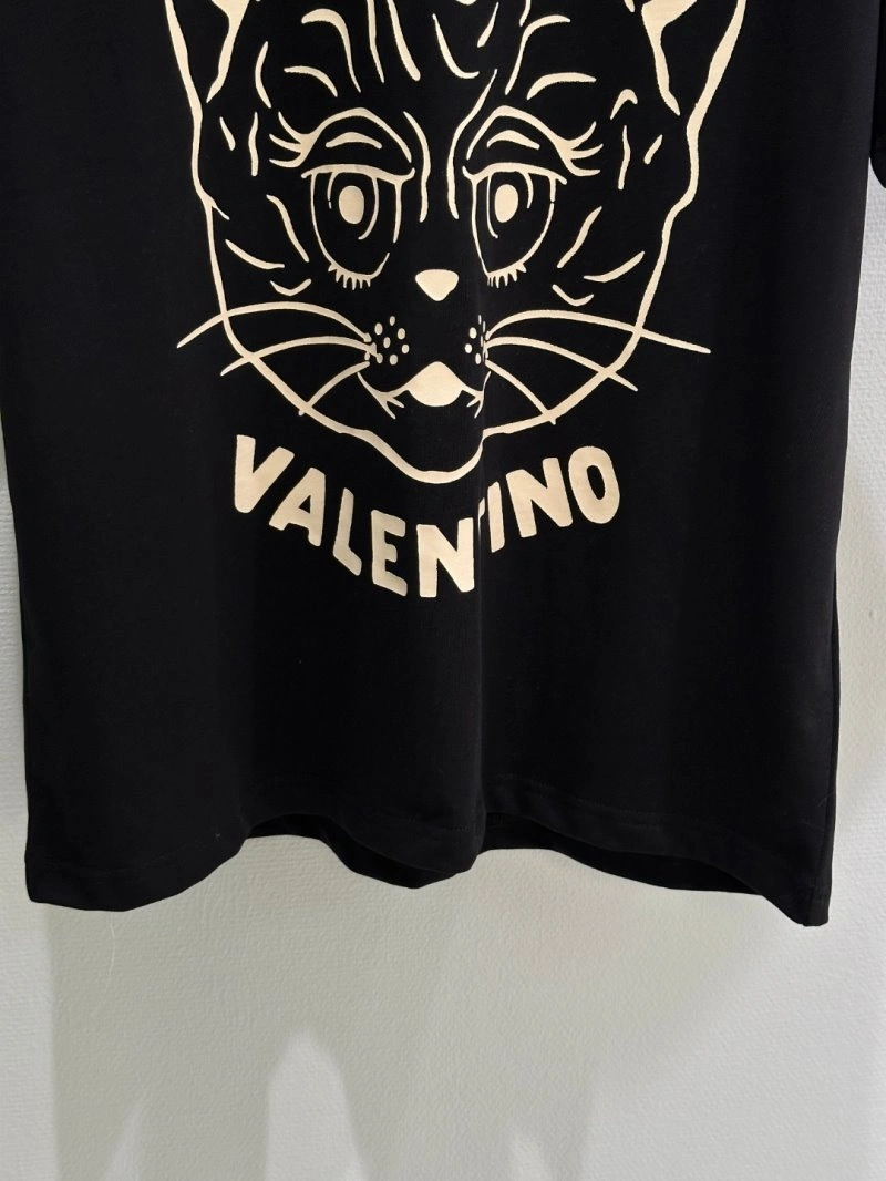Unclassified Brand T-Shirts FashionForward 153295