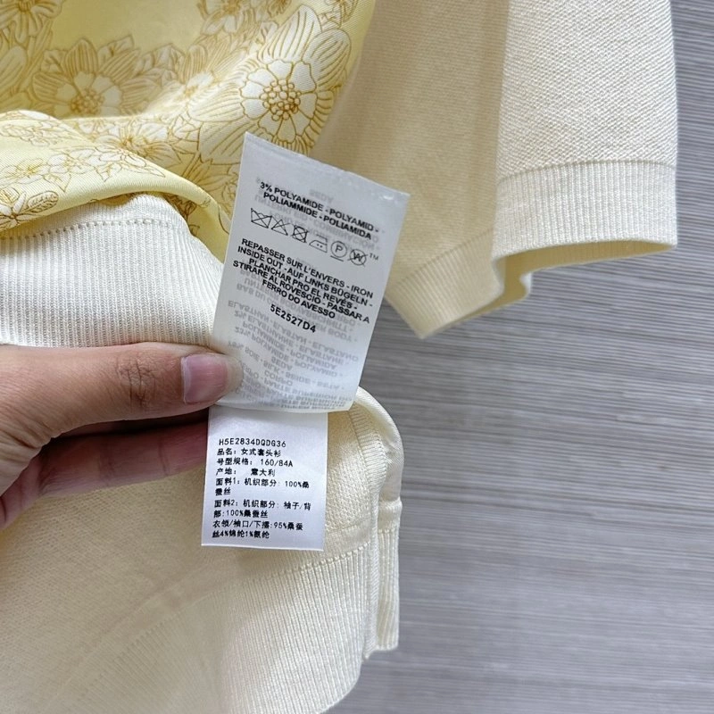 Reliable Unclassified Brand T-Shirts 153280