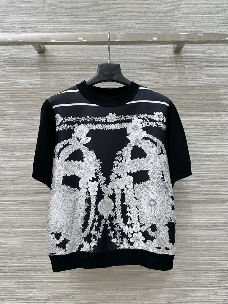 Upgraded Unclassified Brand T-Shirts 153277