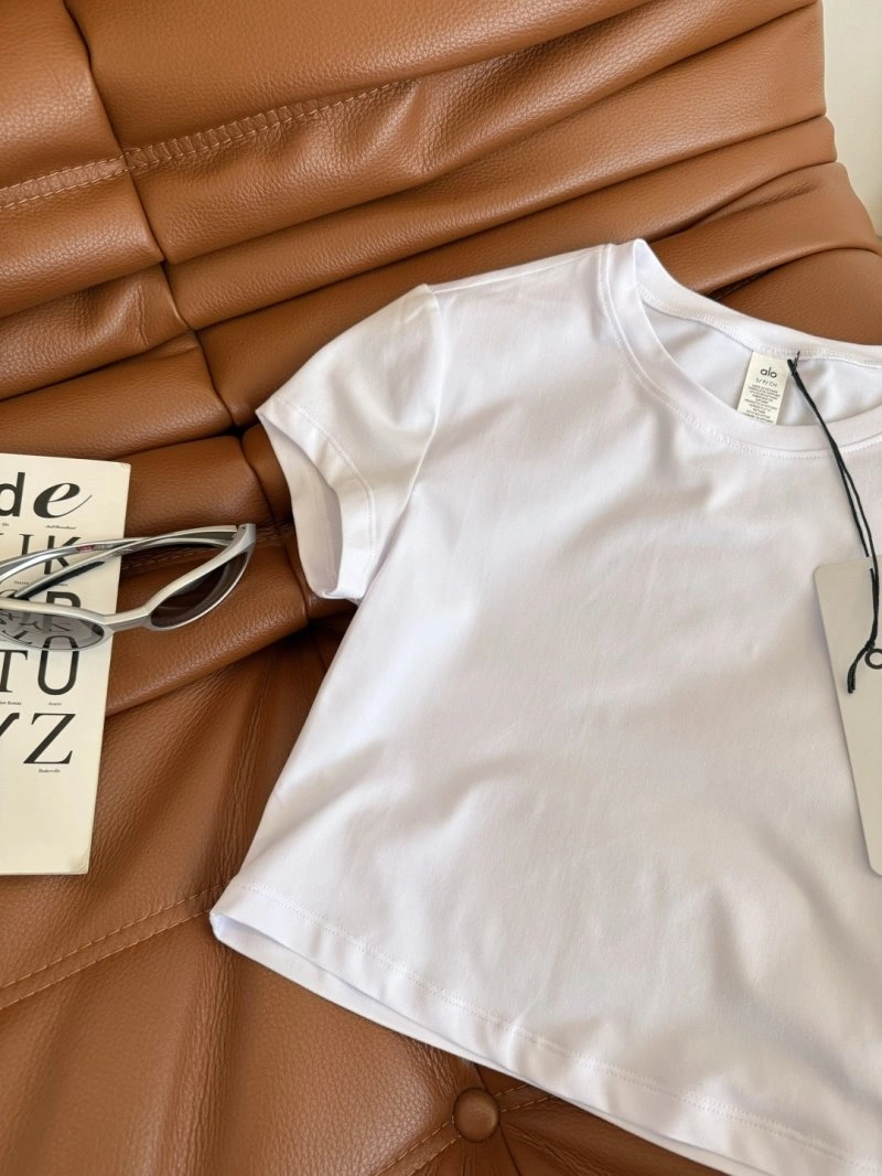 EyeCatching Unclassified Brand T-Shirts 153285