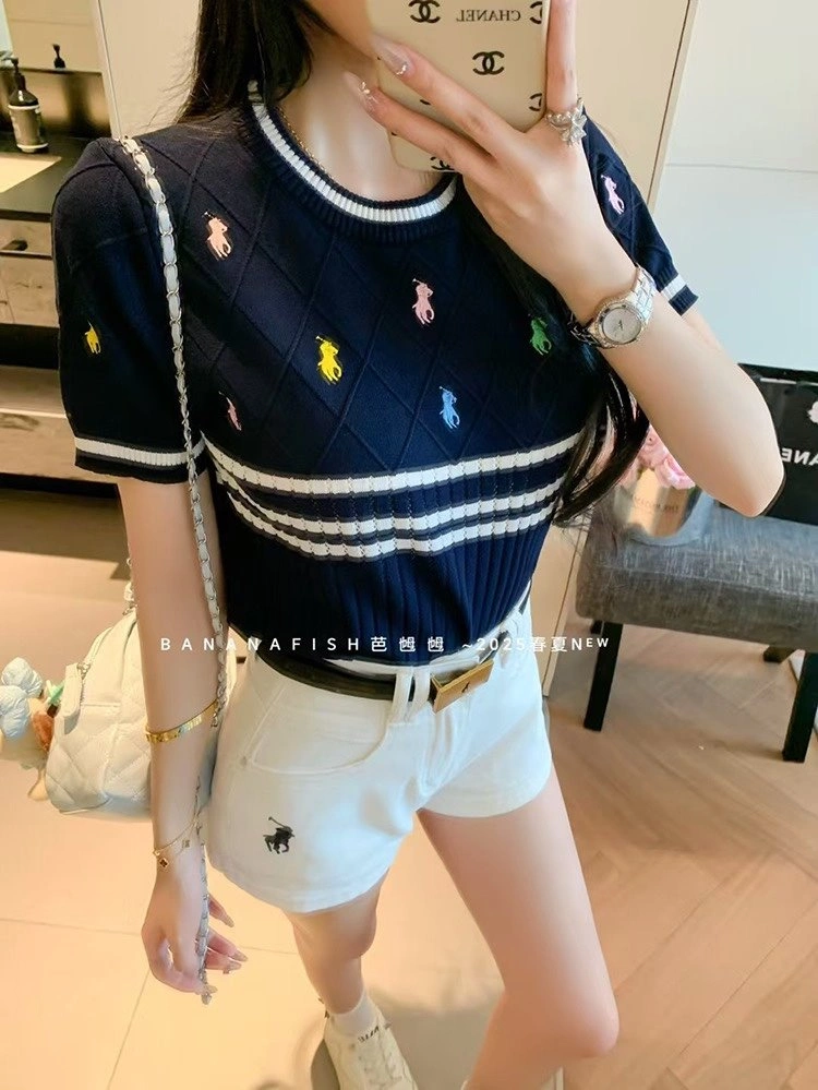 Compact Unclassified Brand T-Shirts 152524