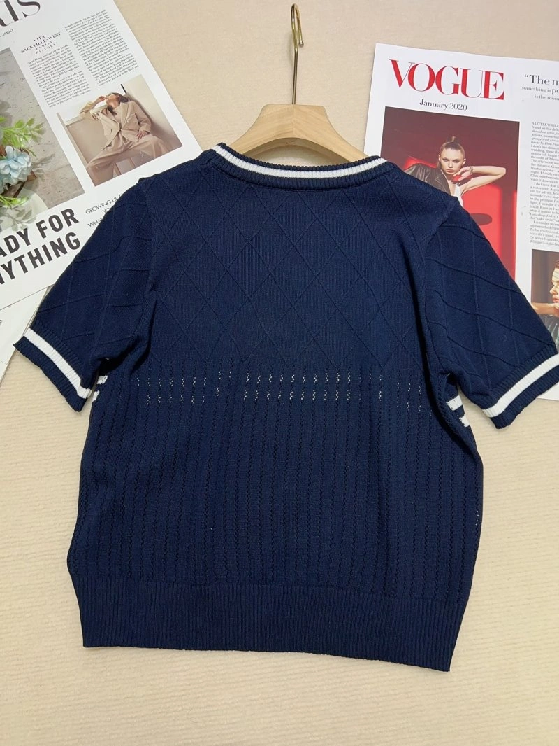 Compact Unclassified Brand T-Shirts 152524