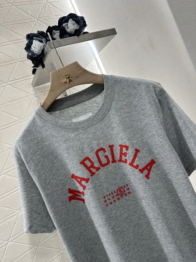 Unclassified Brand T-Shirts Attractive 152452