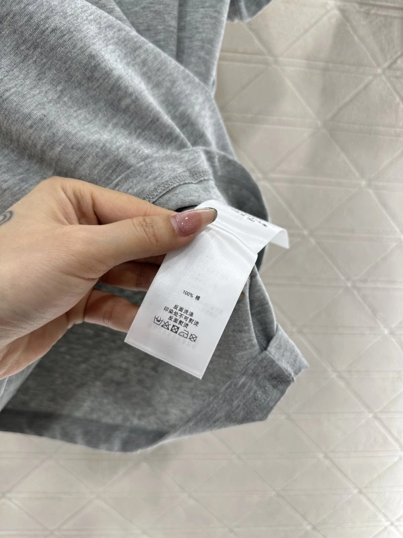 Unclassified Brand T-Shirts Attractive 152452