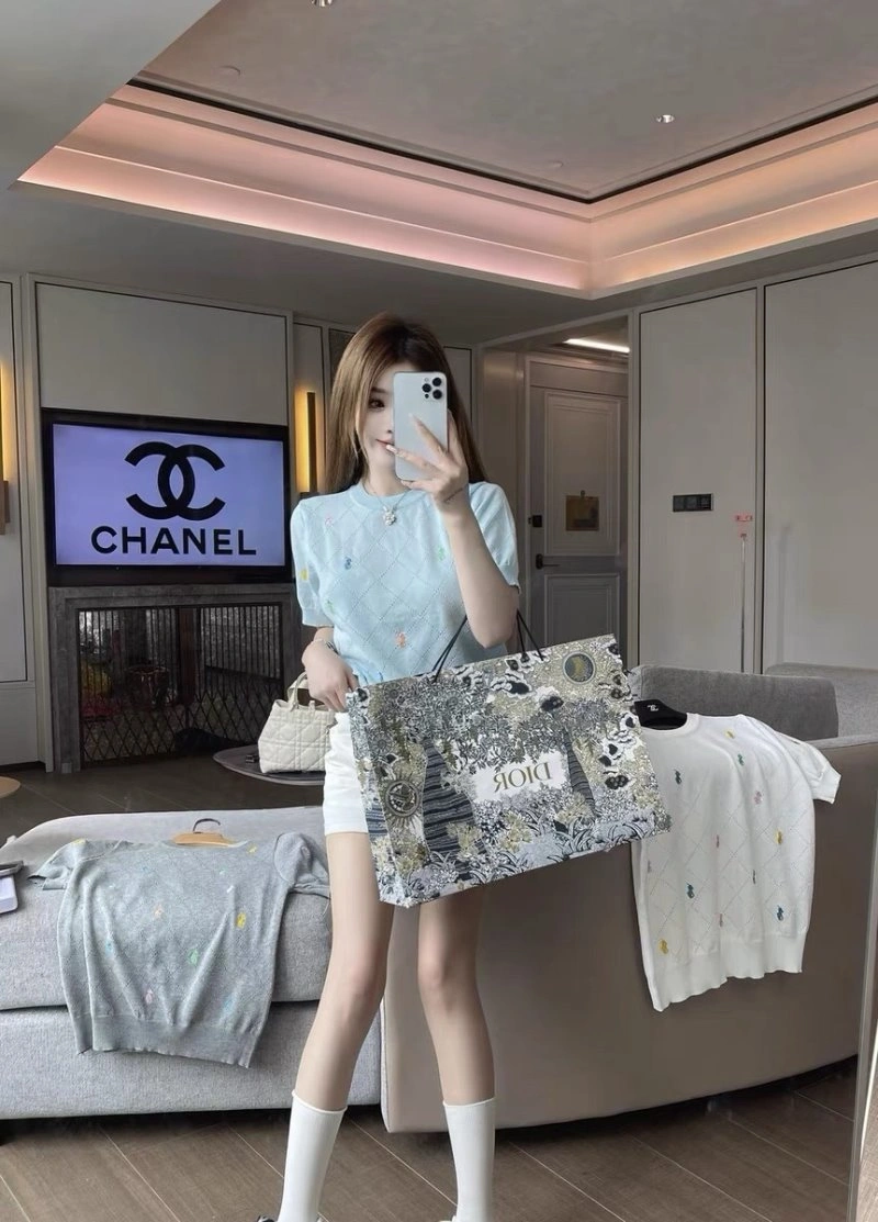 Unclassified Brand T-Shirts FashionForward 152471