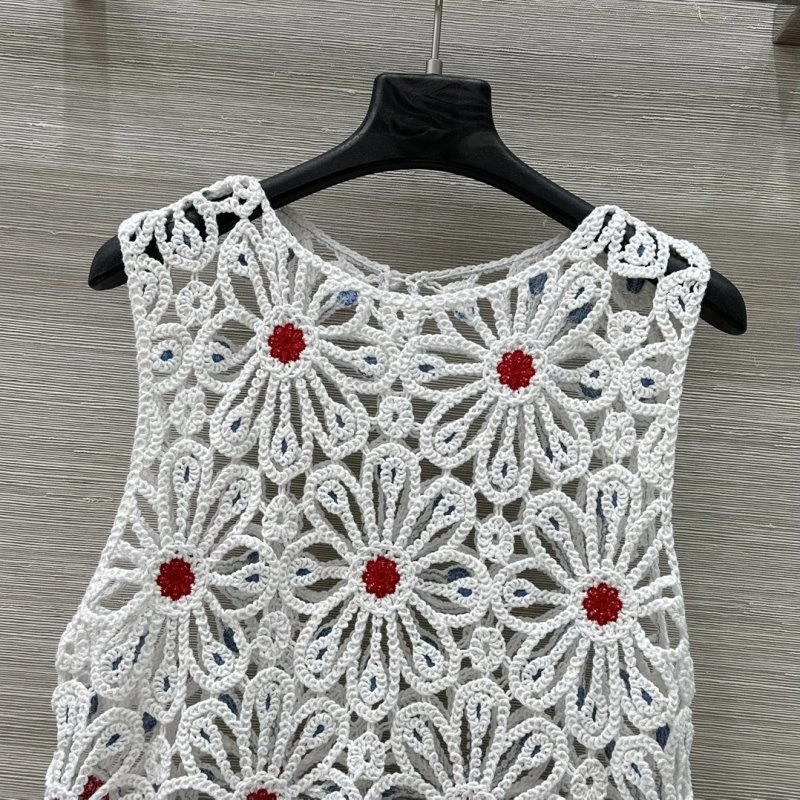 Vibrant Unclassified Brand Vest 150259