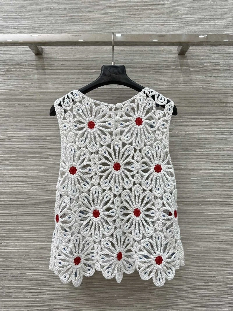 Vibrant Unclassified Brand Vest 150259