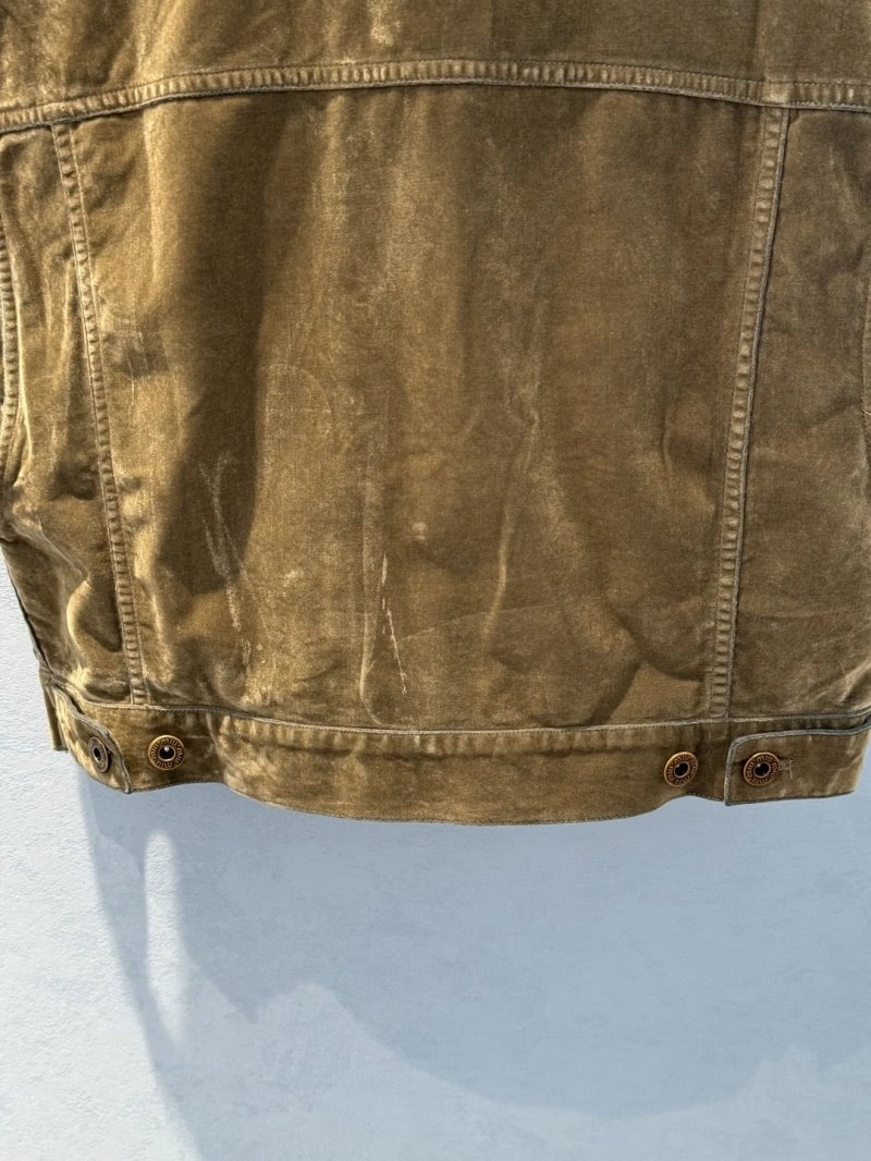 Vibrant Unclassified Brand Vest 150255