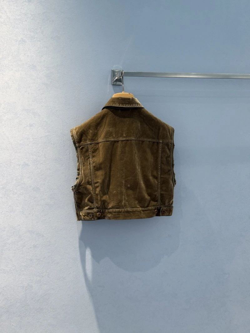 Vibrant Unclassified Brand Vest 150255