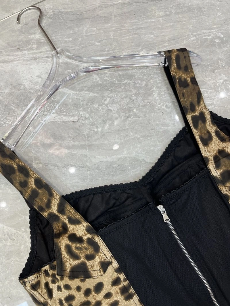 Flexible Unclassified Brand Vest 150223