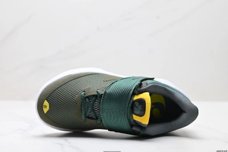 SoftTouch Under Armour Shoes 1632