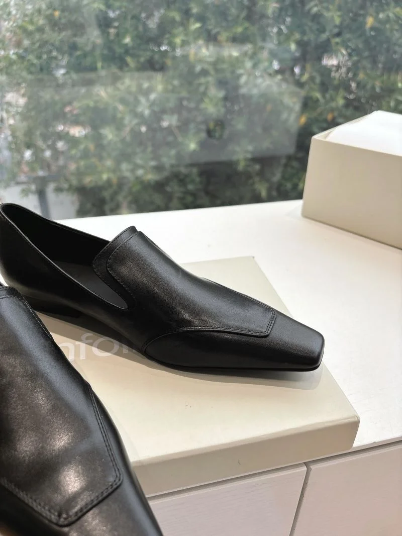 FlexibleFit Unfolio Shoes 8761