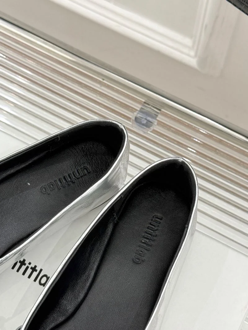 Snug Untitlab Shoes 7109